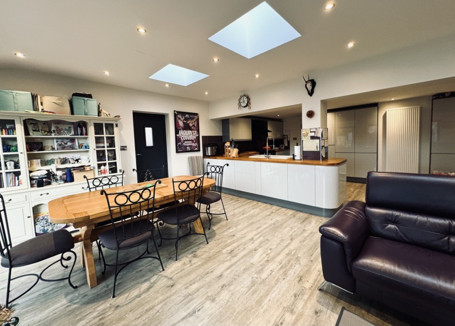 Images for Weir Road, Hartley Wintney