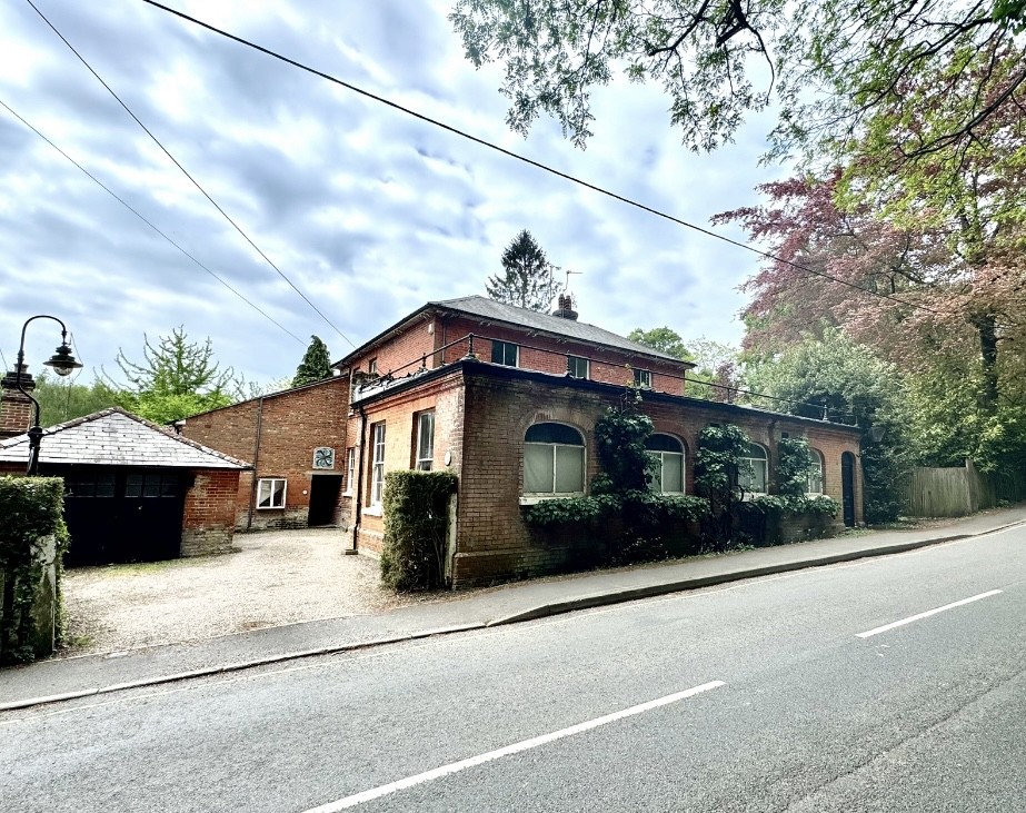 Images for Station Hill, Winchfield