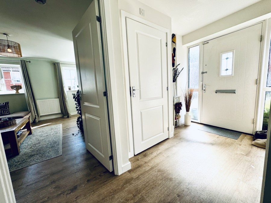 Images for Vaughan Close, Hartley Wintney