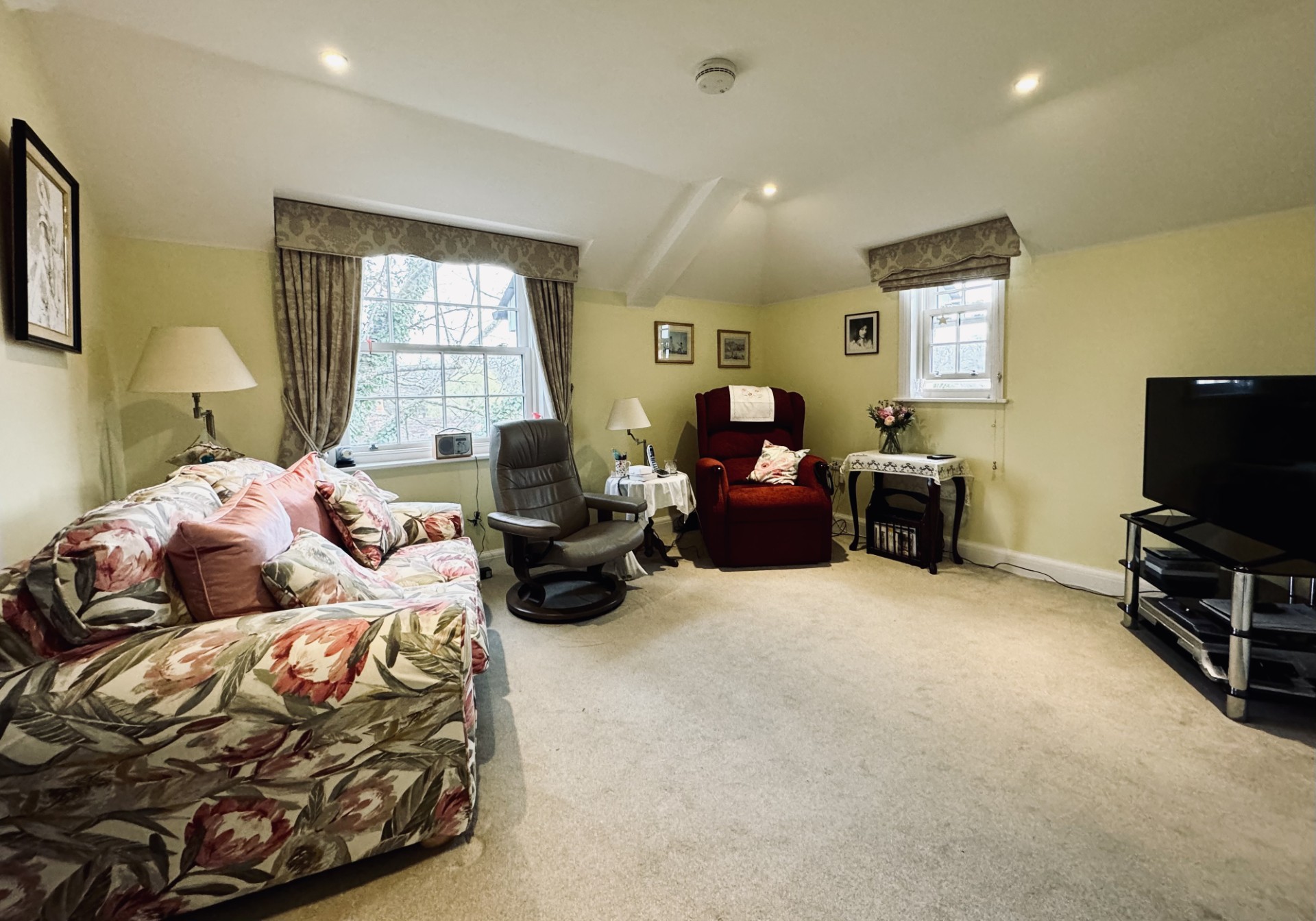 Images for Fleur De Lis, Hartley Wintney