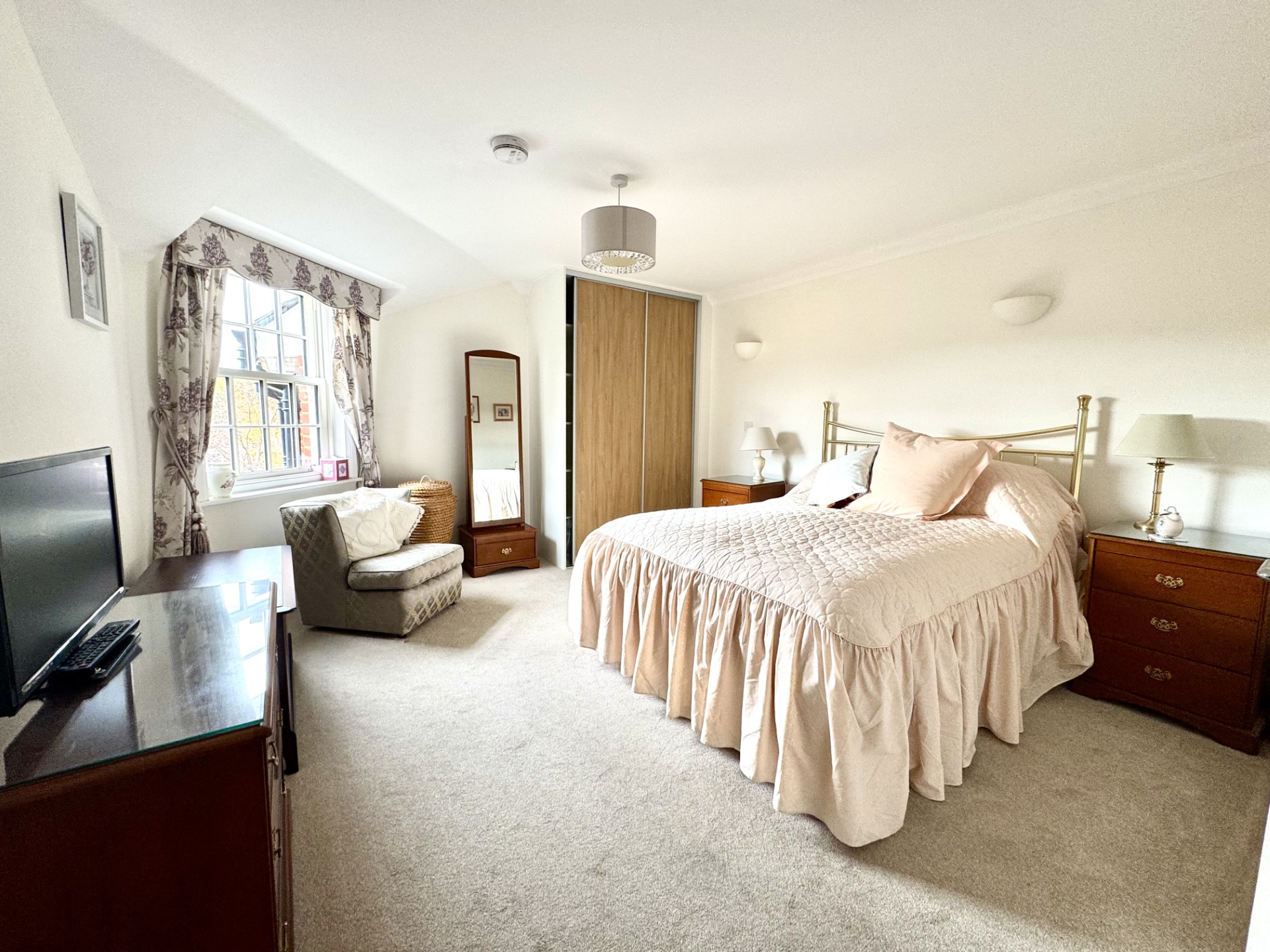 Images for Fleur De Lis, Hartley Wintney