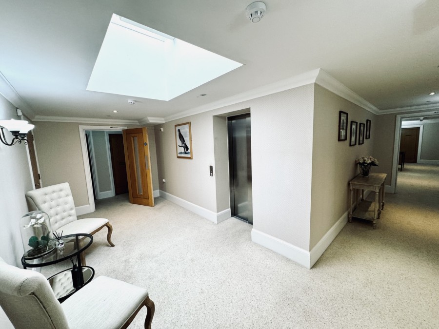 Images for Fleur De Lis, Hartley Wintney