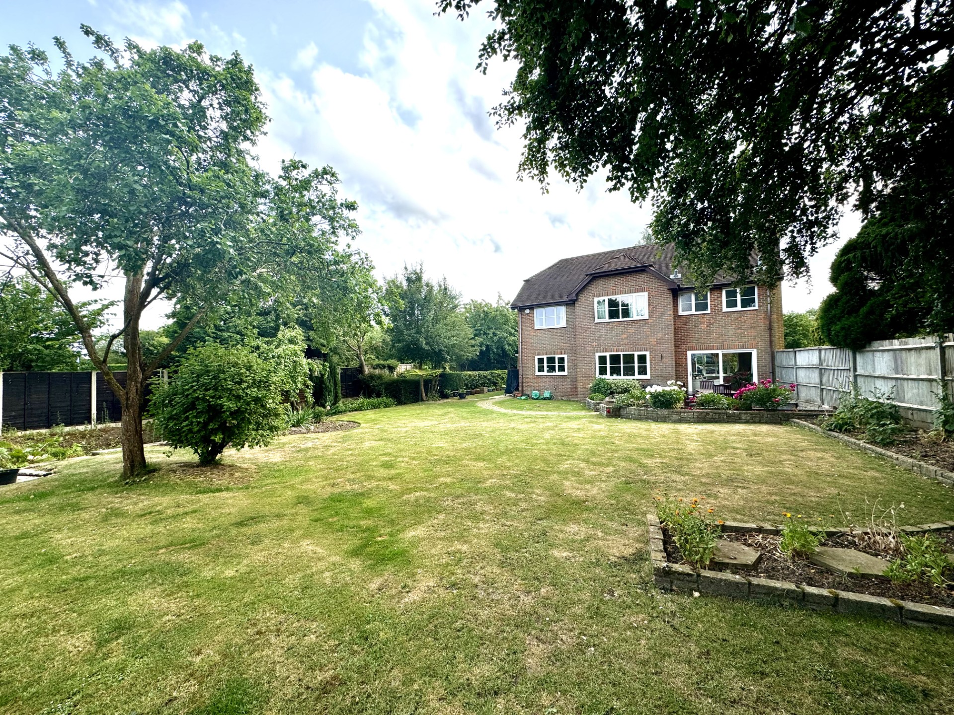 Images for Derbyfields, North Warnborough