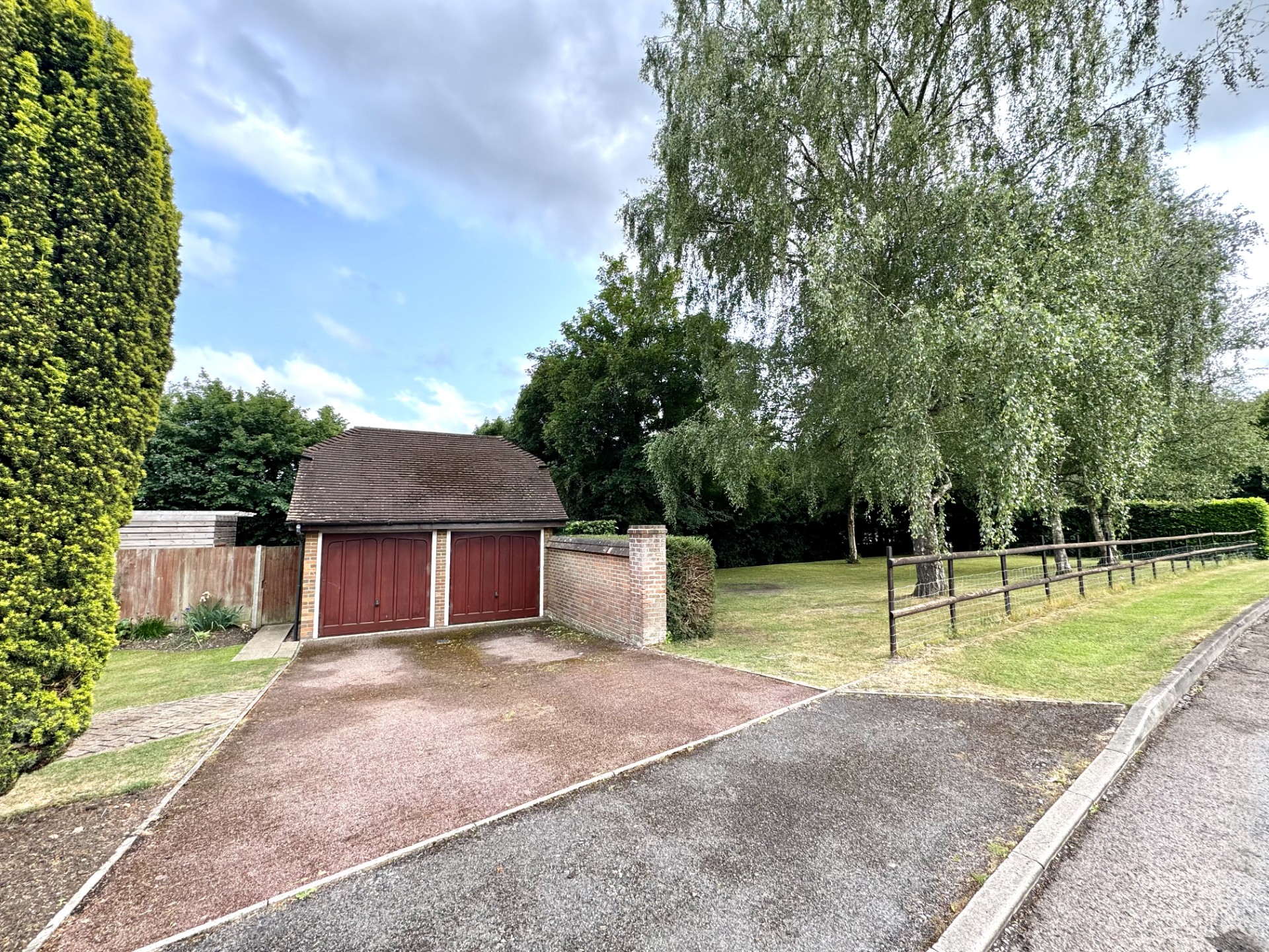 Images for Derbyfields, North Warnborough