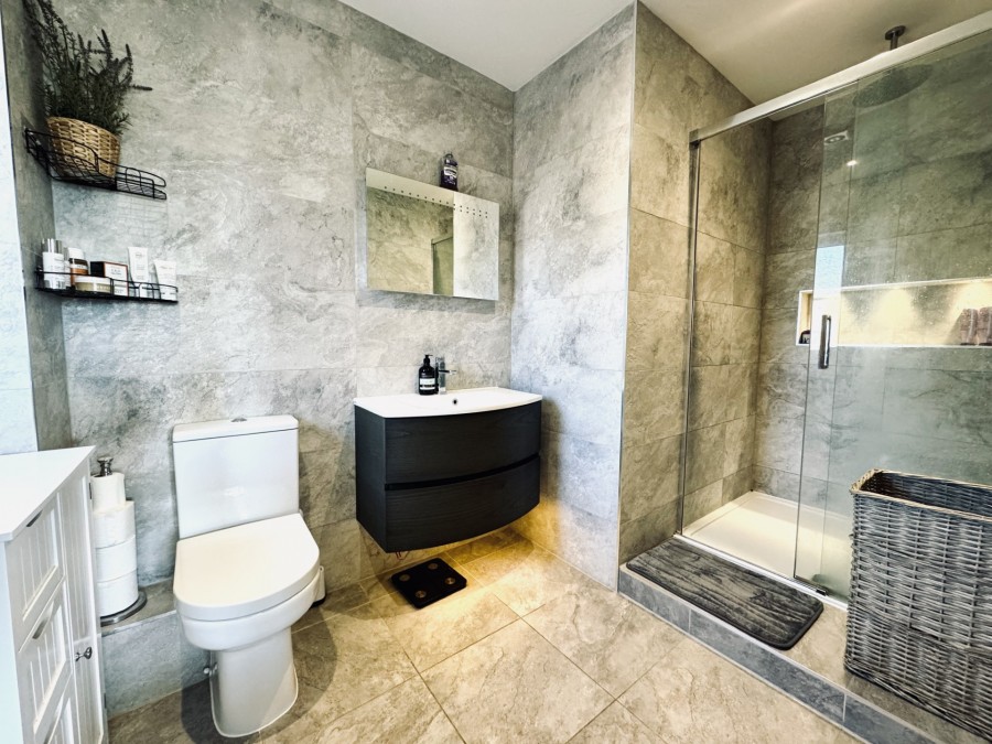 Images for Little Paddock, Sherfield-on-Loddon