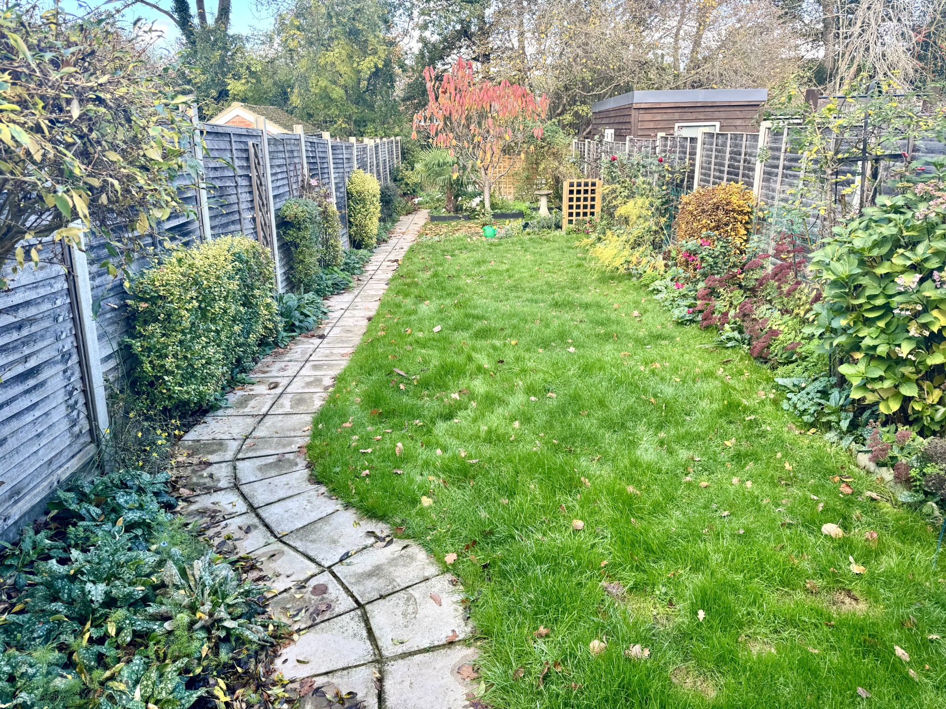 Images for Robins Grove Crescent, Yateley