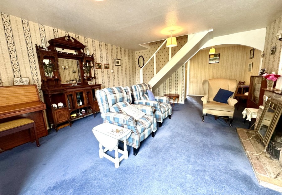 Images for Robins Grove Crescent, Yateley