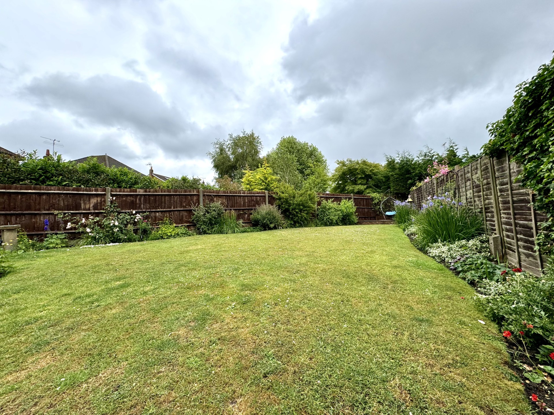 Images for Franklin Avenue, Hartley Wintney