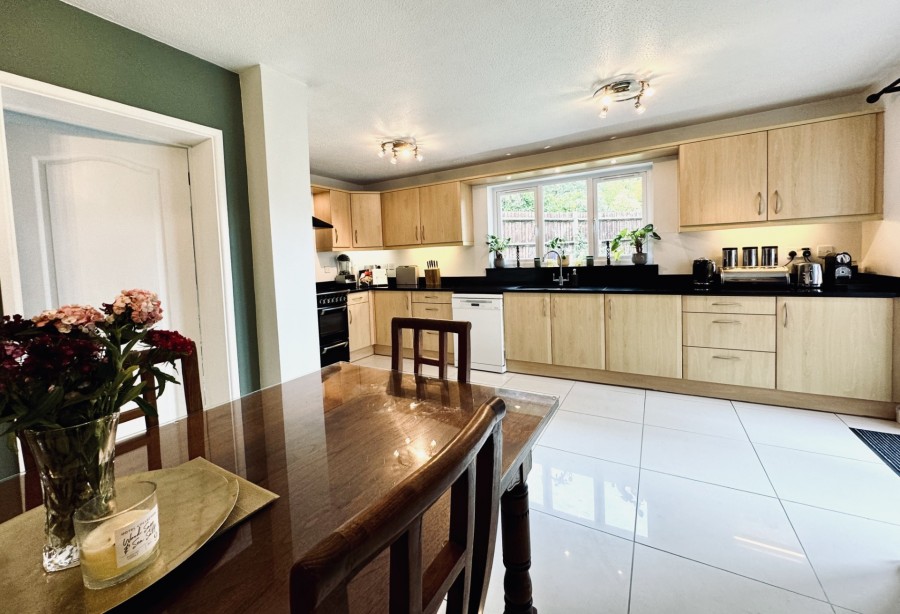 Images for Franklin Avenue, Hartley Wintney