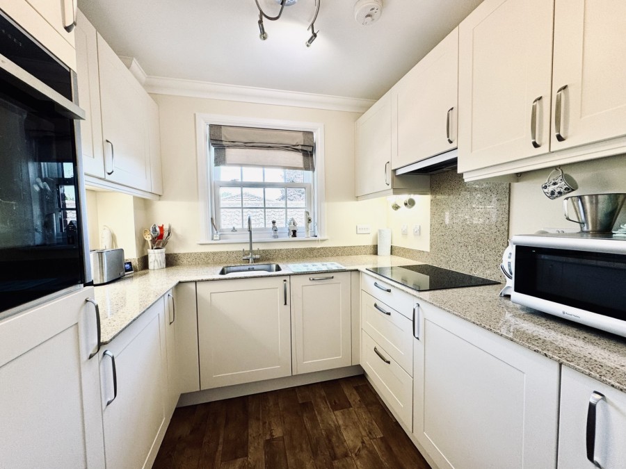 Images for Fleur De Lis, Dairy Walk, Hartley Wintney
