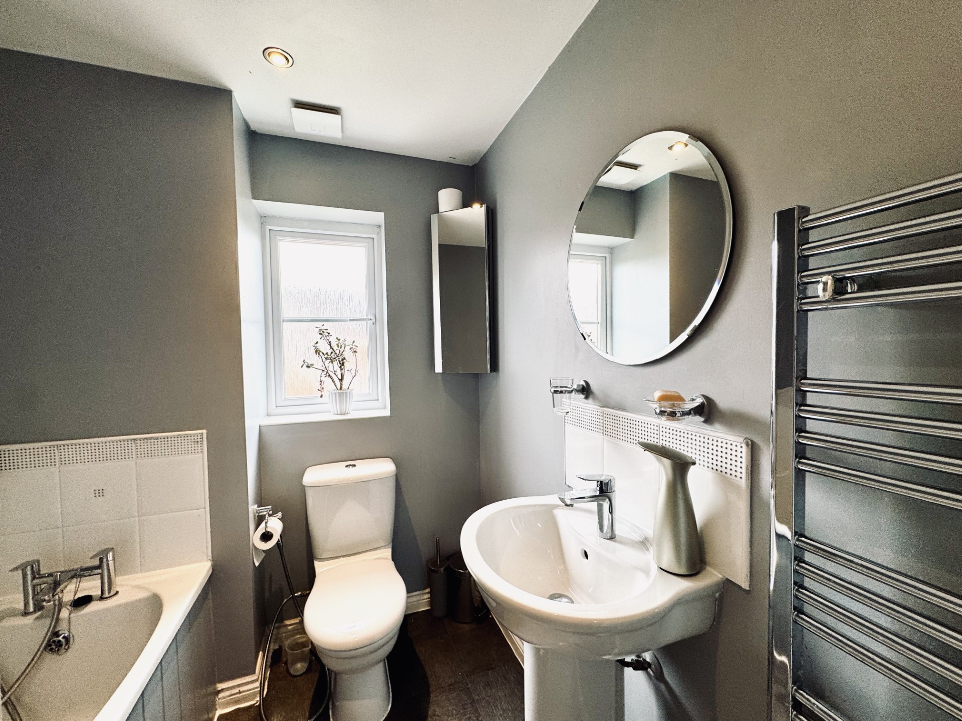 Images for Dorset Crescent, Basingstoke
