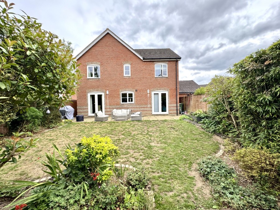 Images for Dorset Crescent, Basingstoke