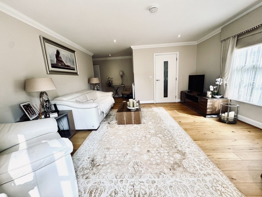 Images for Fleur De Lis, Dairy Walk, Hartley Wintney