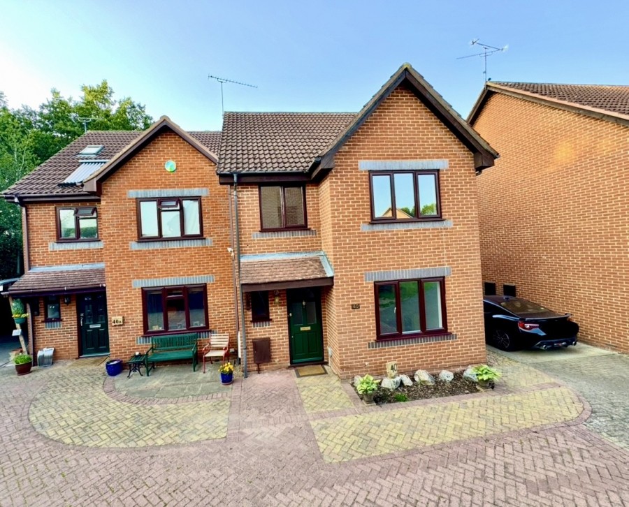 Images for Oldfield View, Hartley Wintney