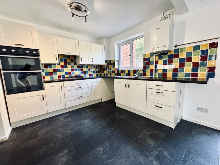 Images for Oldfield View, Hartley Wintney
