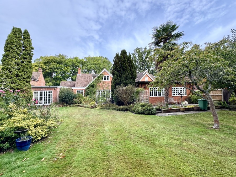 Images for Vicarage Lane, Hound Green