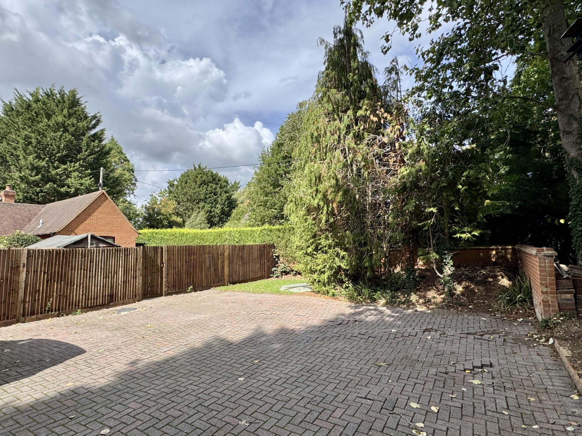 Images for Sarah White Alm Houses, Broad Oak, Odiham