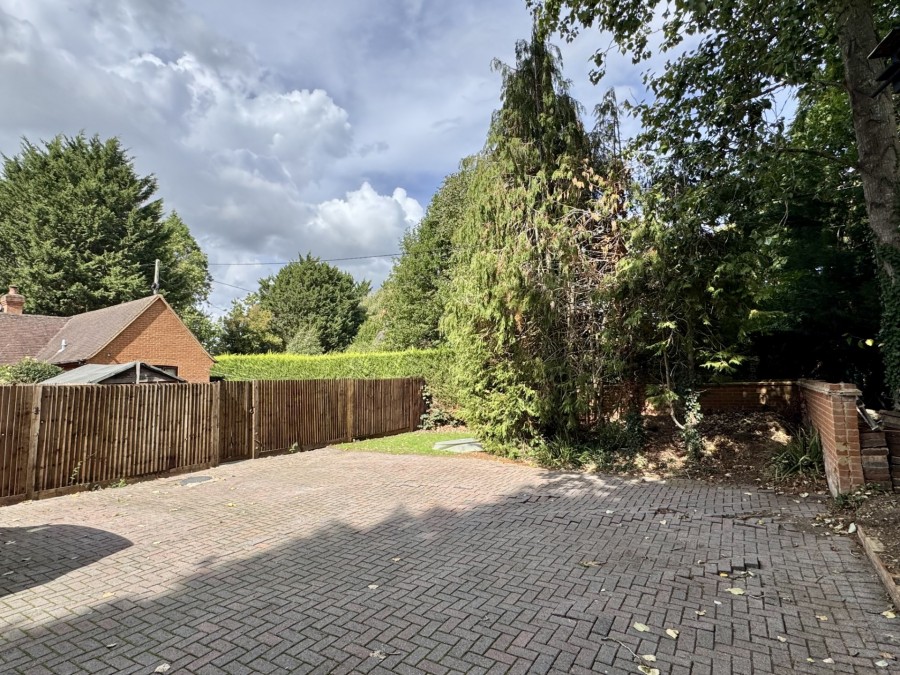 Images for Sarah White Alm Houses, Broad Oak, Odiham