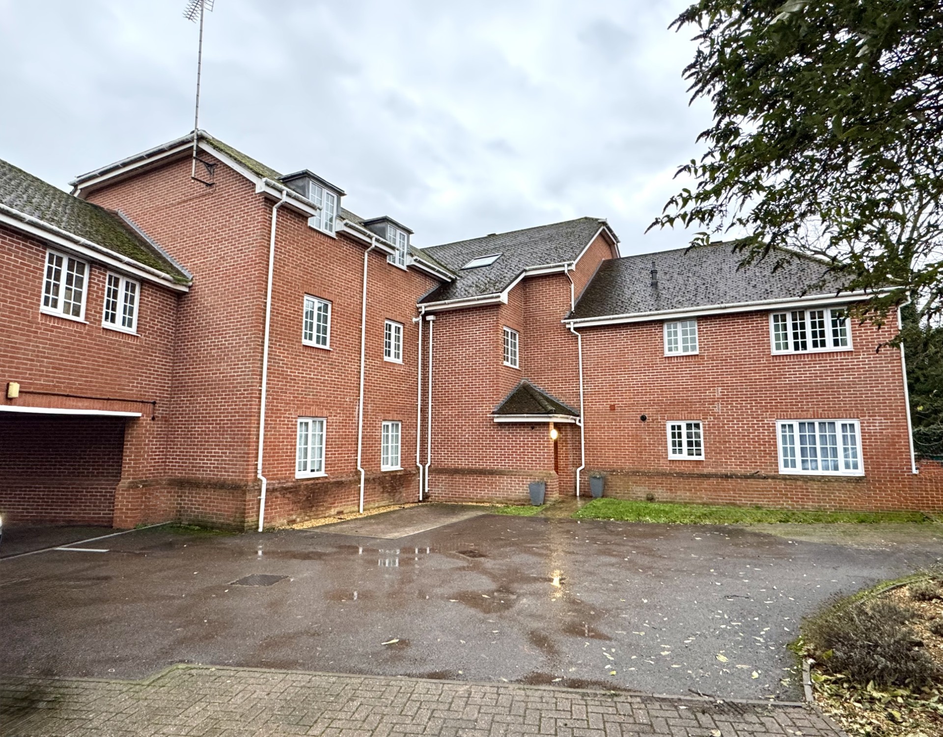 Images for Burberry House, London Road, Hook