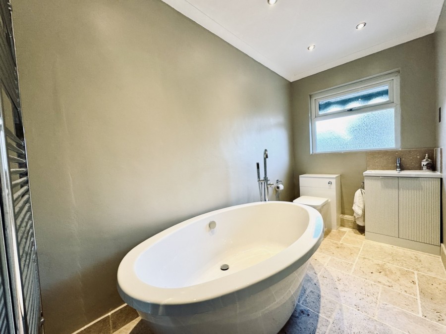 Images for Mattingley, Hound Green