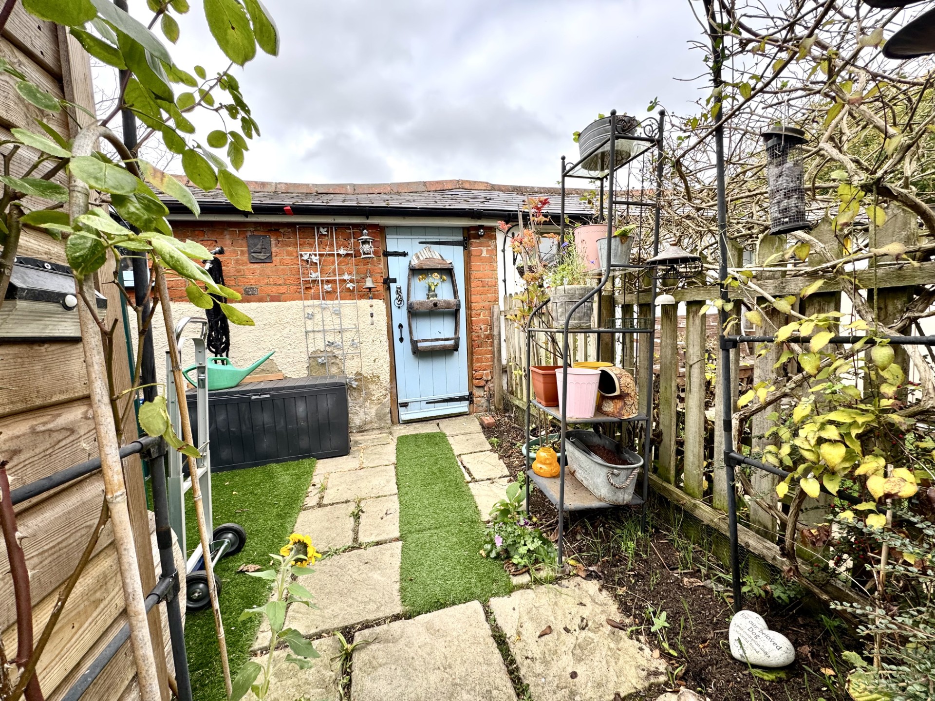 Images for Hunts Cottages, Hunts Common, Hartley Wintney