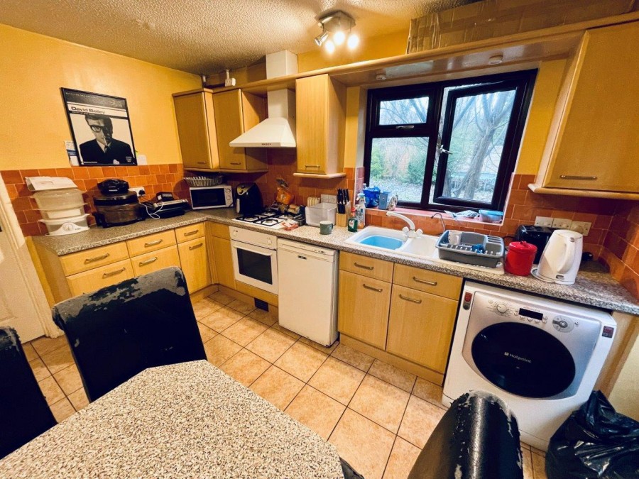 Images for Lychpit, Basingstoke