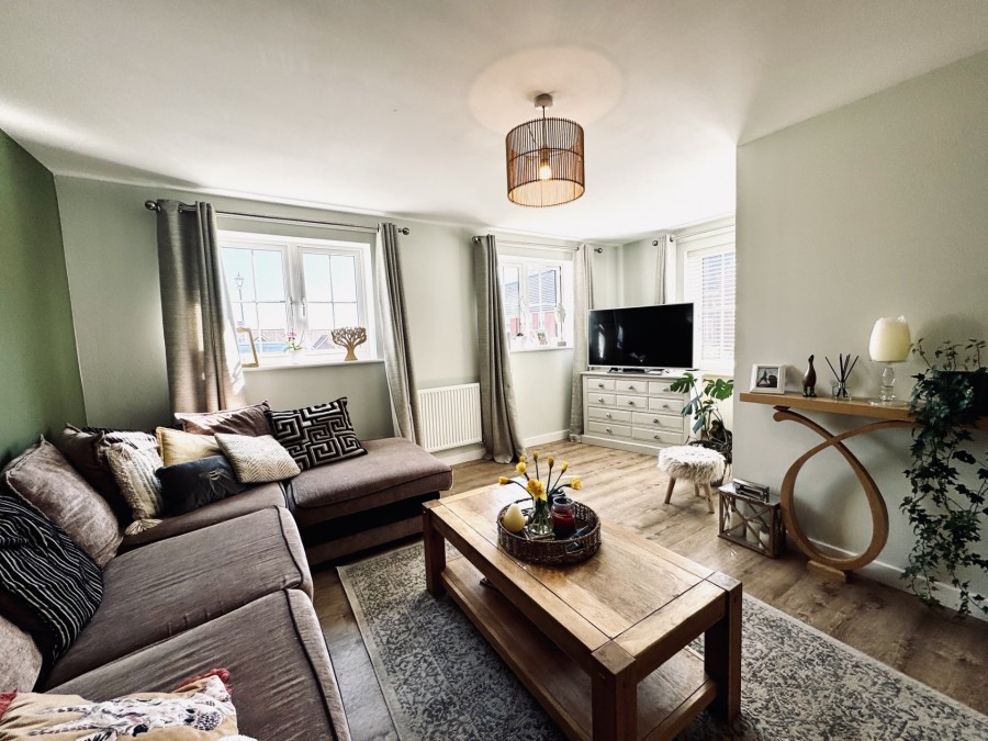 Images for Vaughan Close, Hartley Wintney