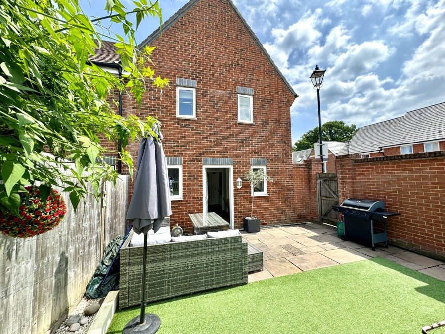 Images for Vaughan Close, Hartley Wintney