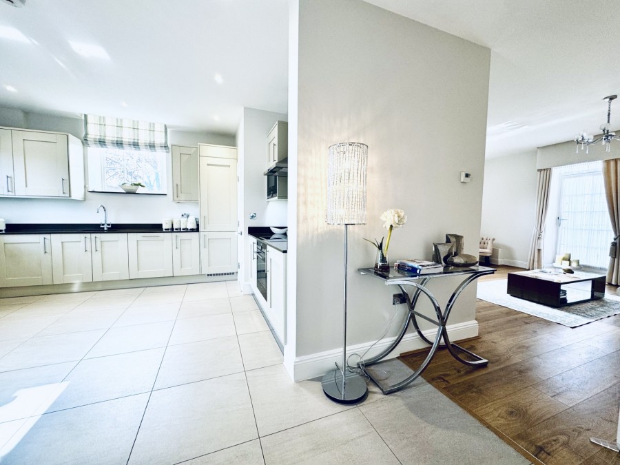 Images for Monachus House, High Street, Hartley Wintney