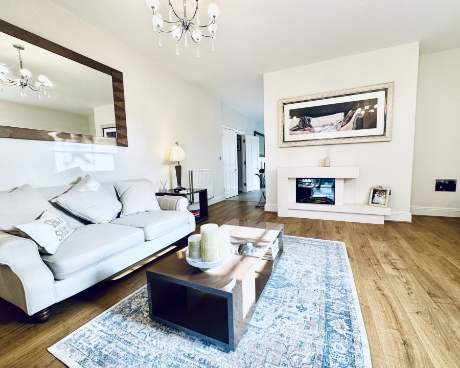 Images for Monachus House, High Street, Hartley Wintney