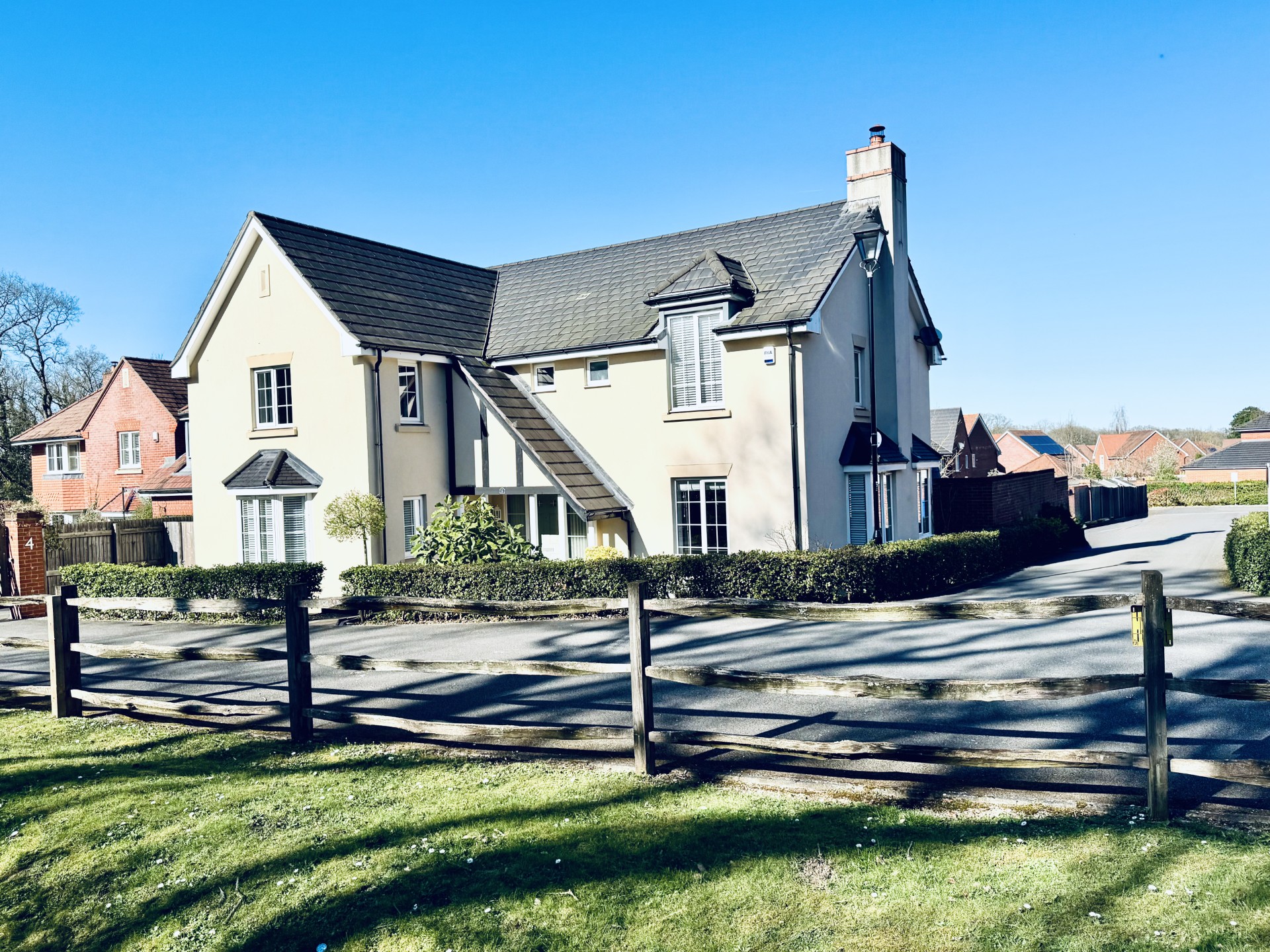 Images for Chestnut Gardens, Hartley Wintney