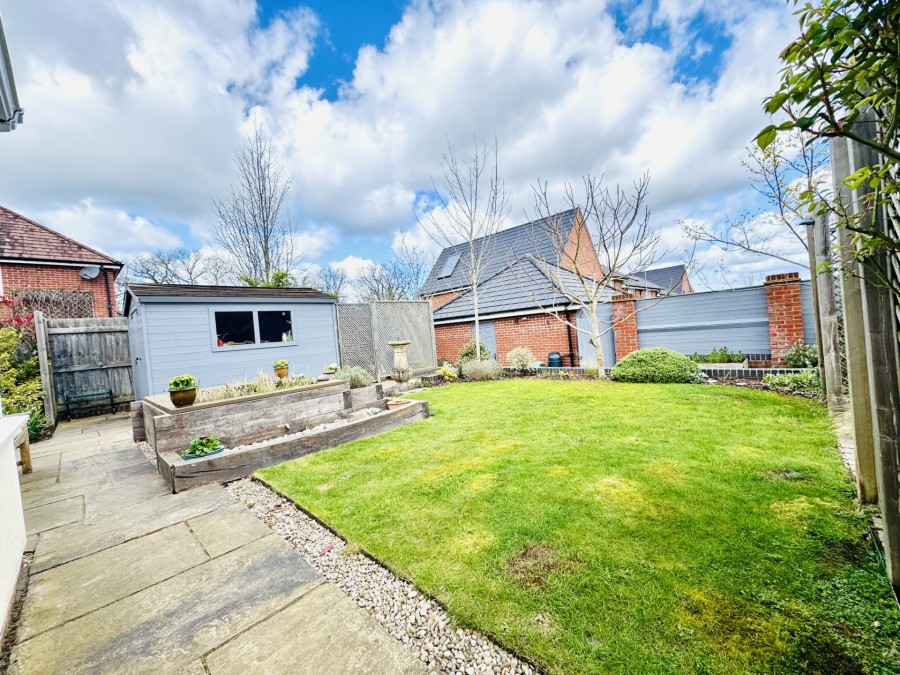 Images for Chestnut Gardens, Hartley Wintney