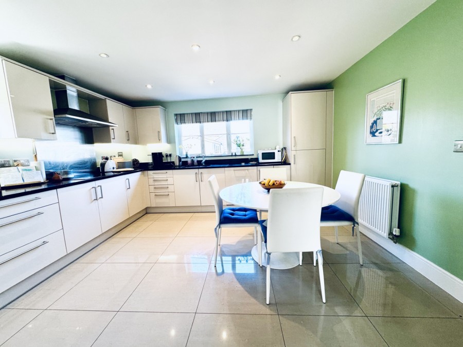 Images for Chestnut Gardens, Hartley Wintney