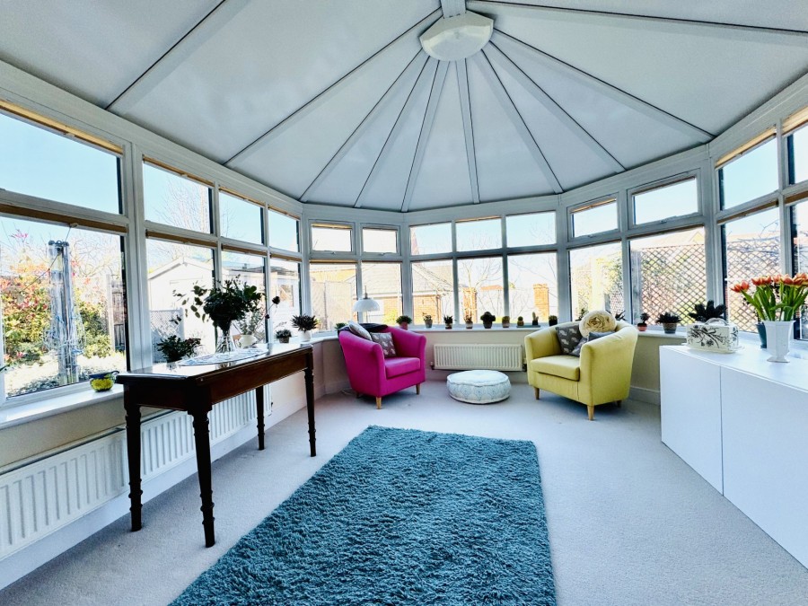 Images for Chestnut Gardens, Hartley Wintney