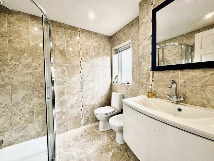 Images for Meadow Lane, Hartley Wintney