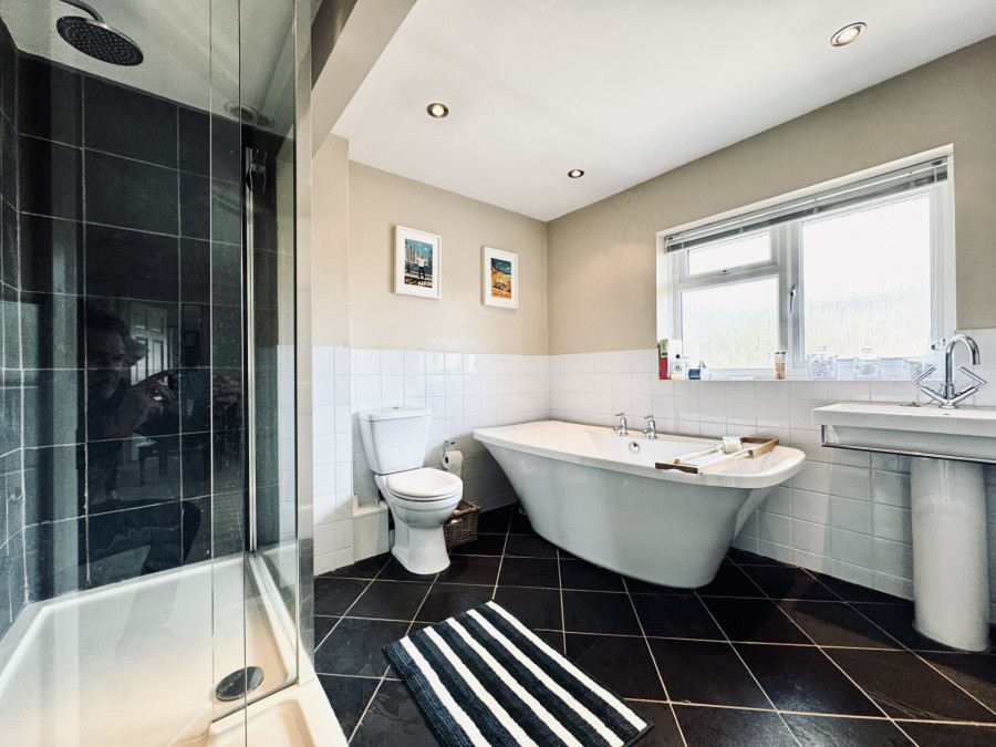 Images for Meadow Lane, Hartley Wintney