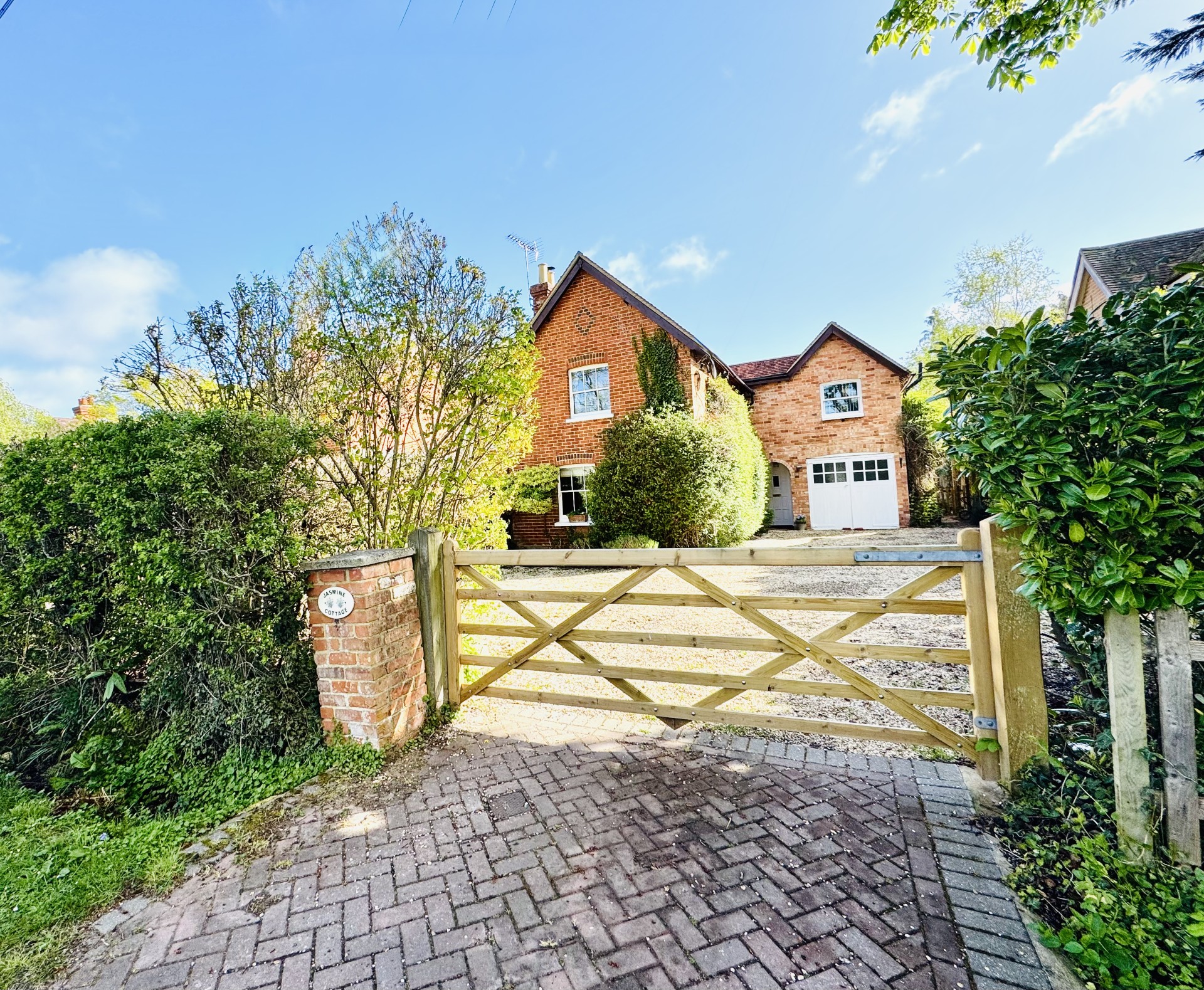 Images for New Mill Lane, Eversley