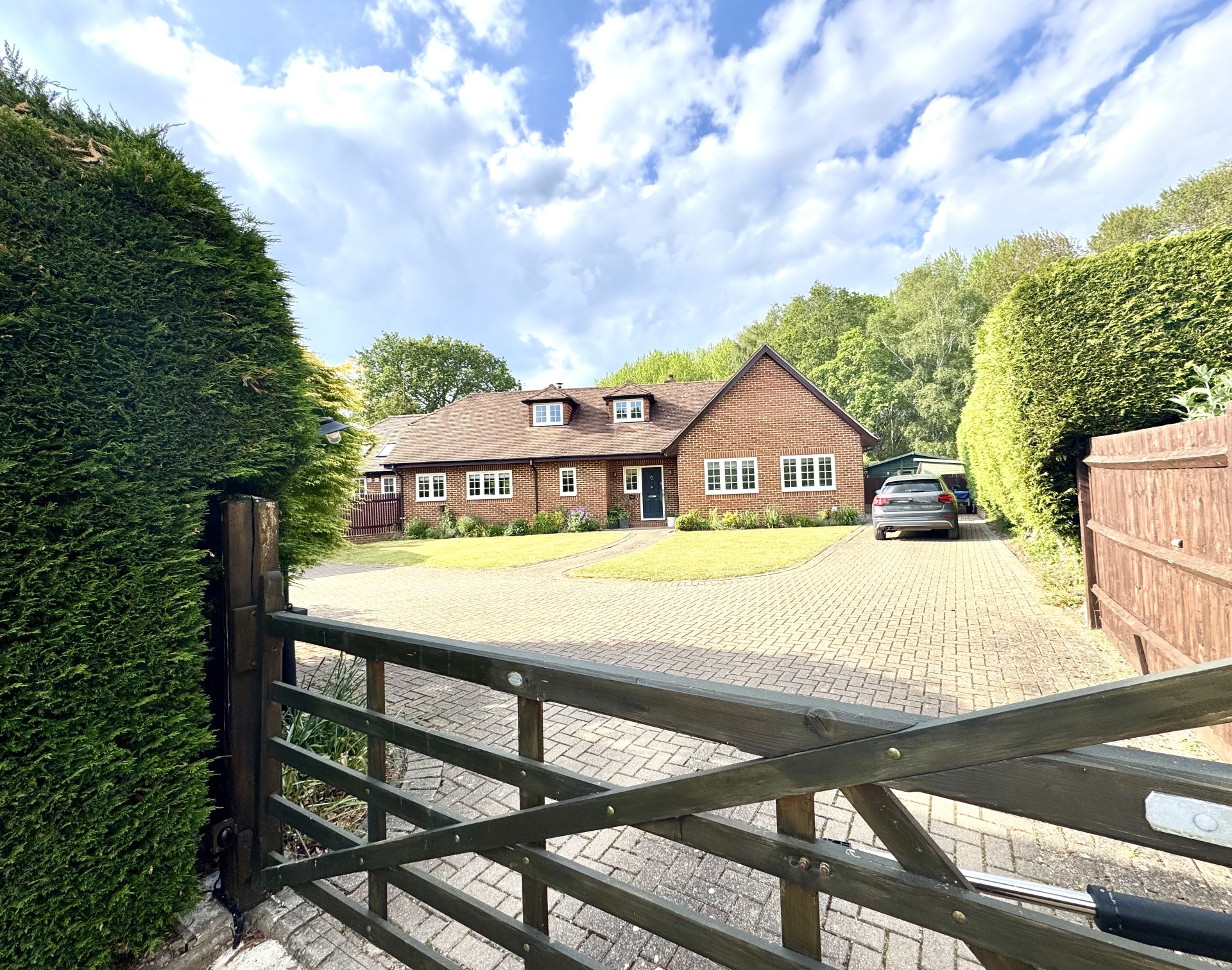 Images for Hazeley Bottom, Hartley Wintney
