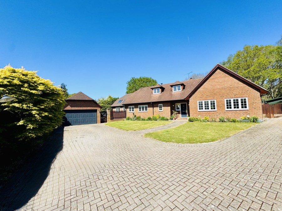 Images for Hazeley Bottom, Hartley Wintney