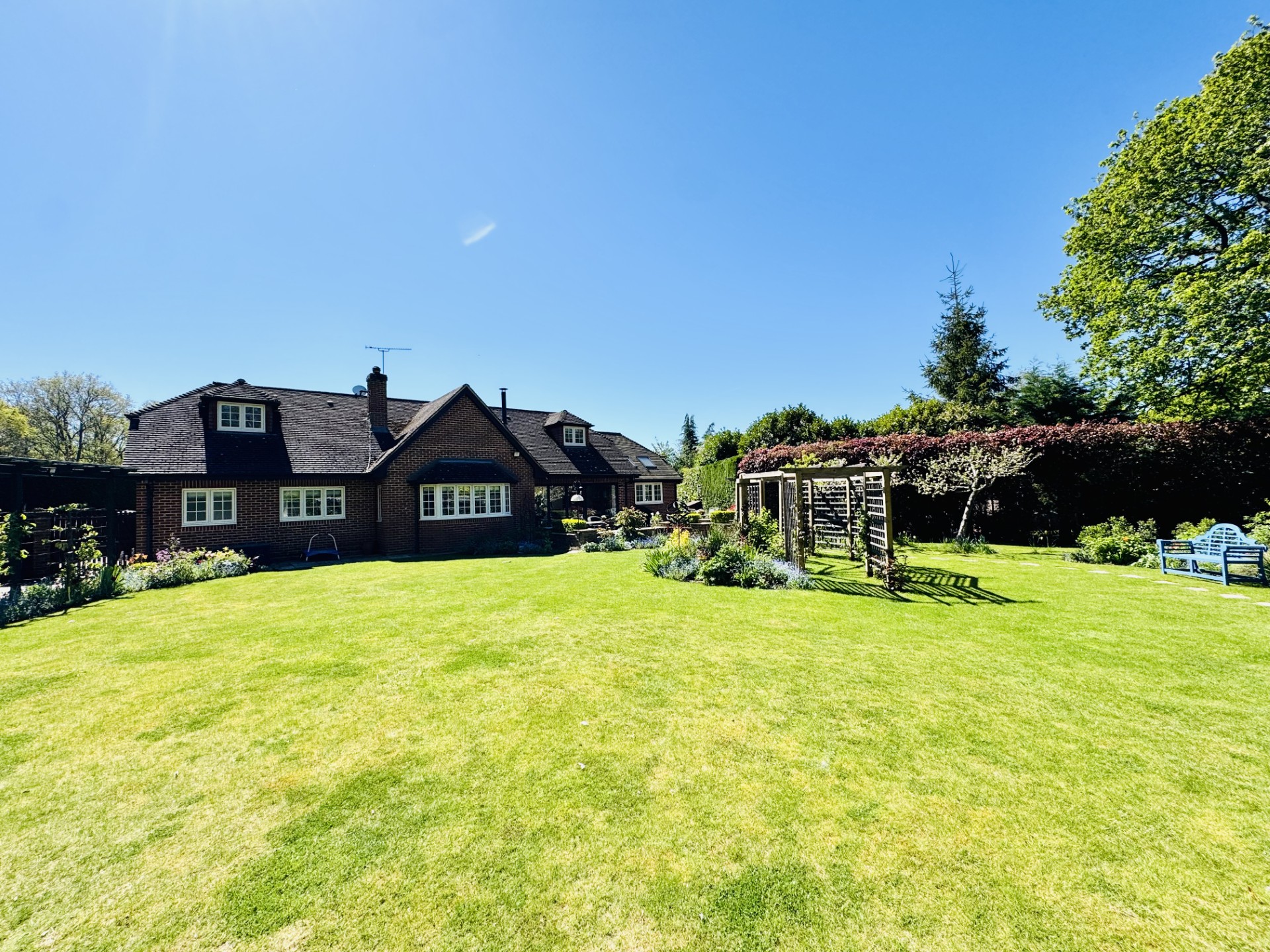 Images for Hazeley Bottom, Hartley Wintney