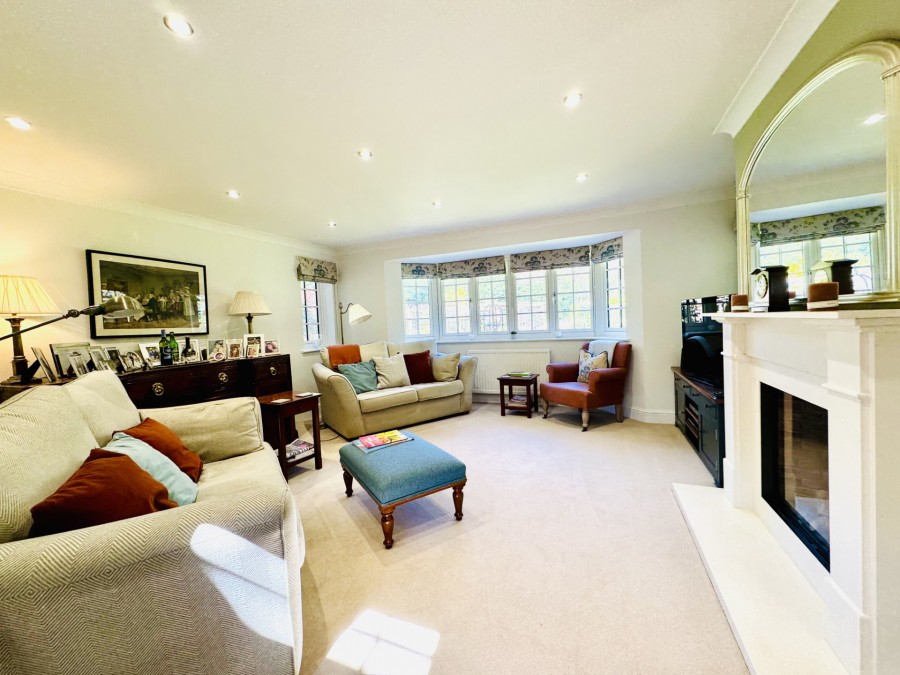 Images for Hazeley Bottom, Hartley Wintney