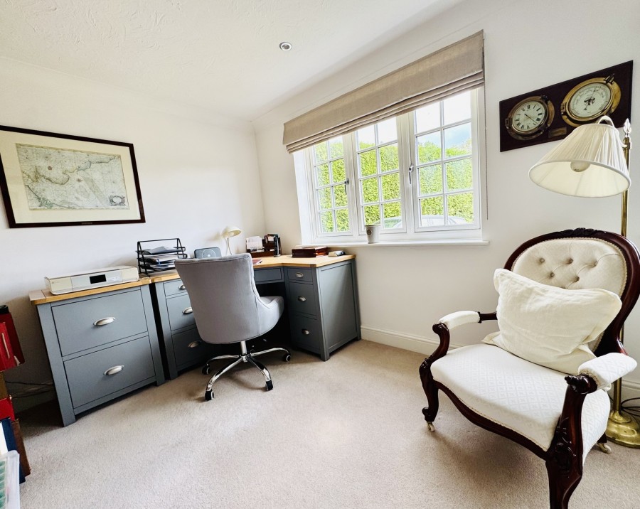 Images for Hazeley Bottom, Hartley Wintney