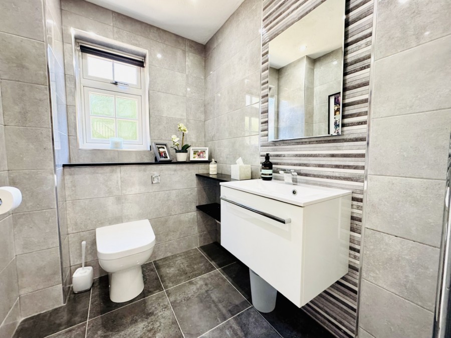 Images for Hazeley Bottom, Hartley Wintney