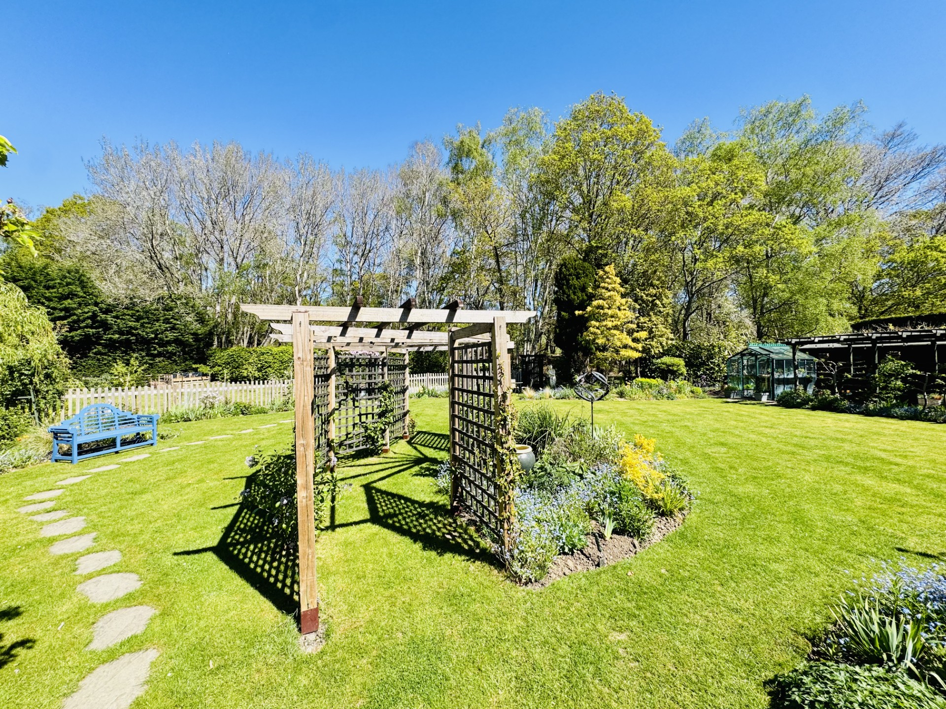 Images for Hazeley Bottom, Hartley Wintney