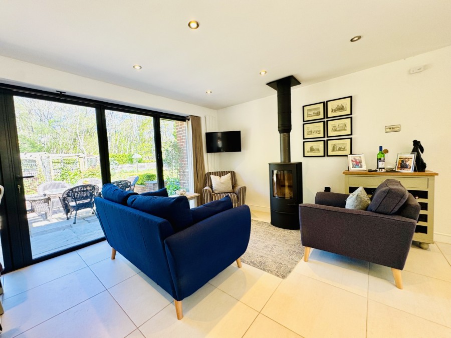 Images for Hazeley Bottom, Hartley Wintney