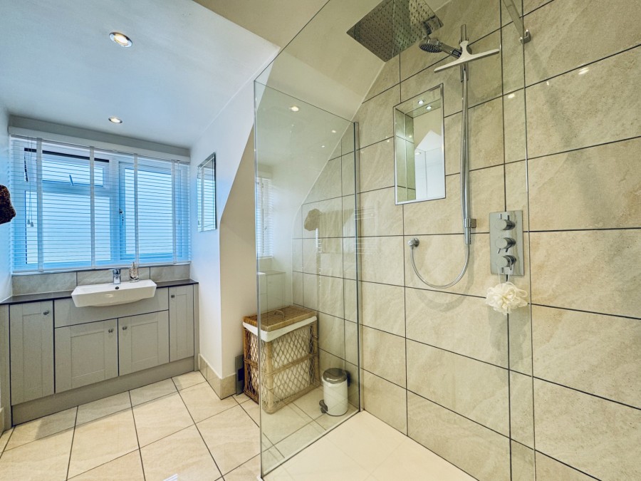 Images for Reading Road, Finchampstead, Wokingham