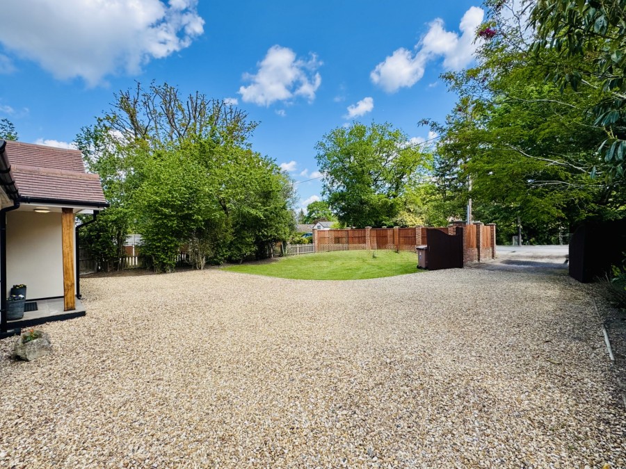 Images for Reading Road, Finchampstead, Wokingham