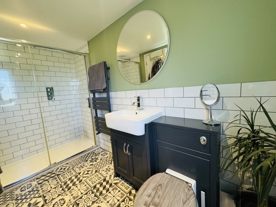 Images for Weir Road, Hartley Wintney