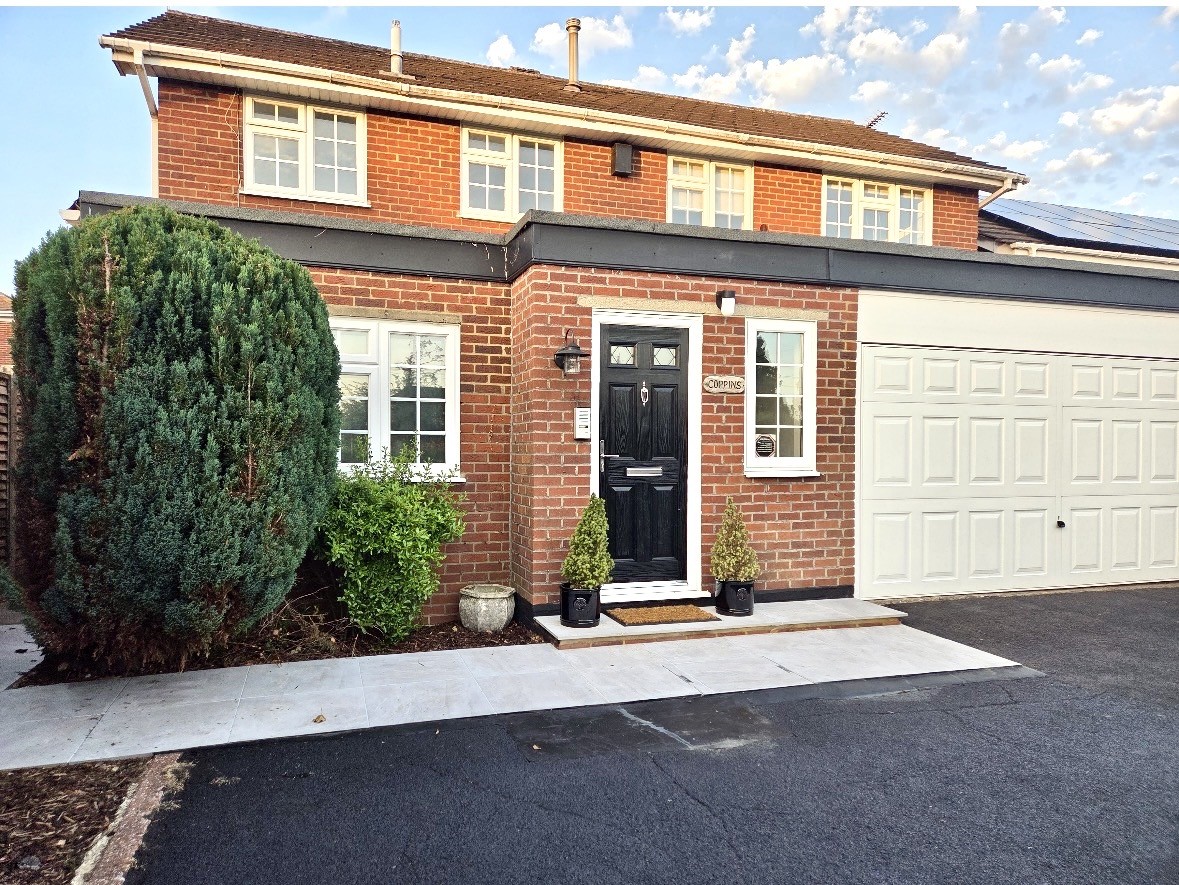 Images for Bracknell Lane, Hartley Wintney