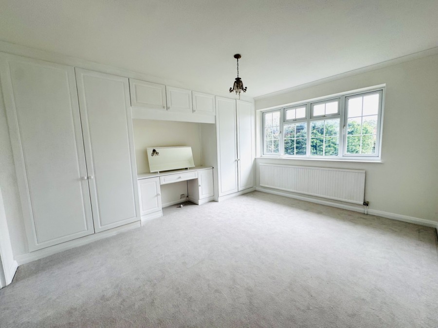Images for Bracknell Lane, Hartley Wintney